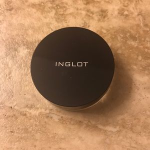 Inglot loose highlighter